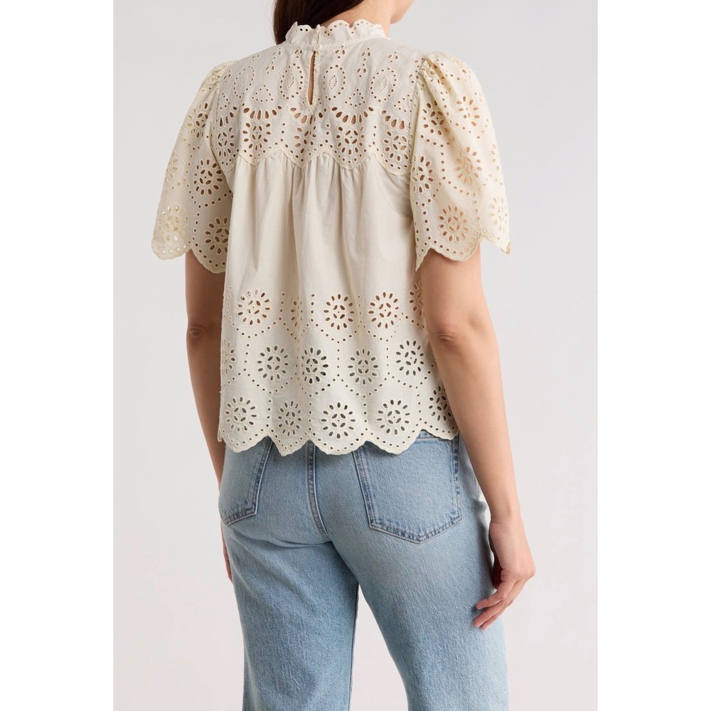 T Tahari Womens Cream Cotton Eyelet Embroidered Mock Neck Blouse Small NWT - Picture 2 of 12